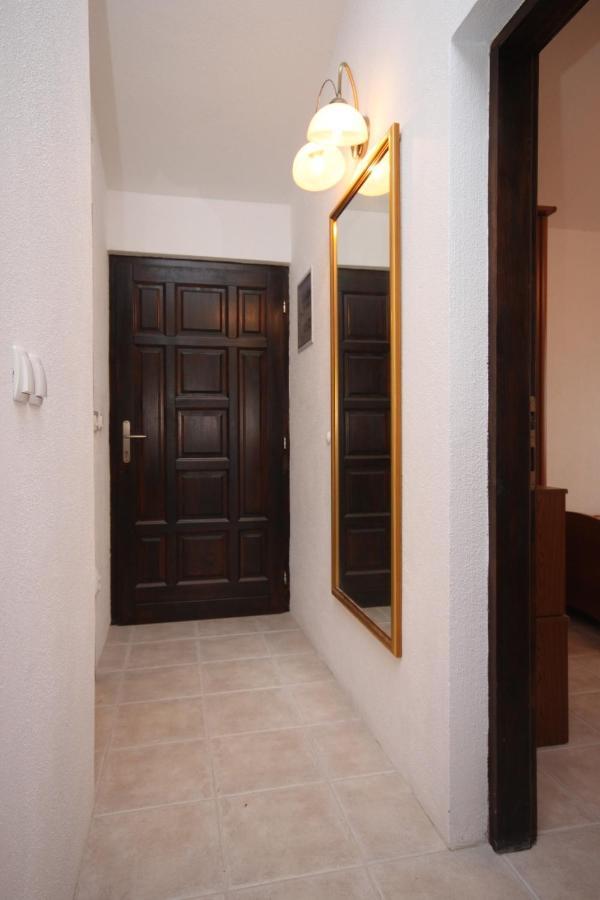 Family Friendly Seaside Apartments Rogoznica - 2010 Luaran gambar